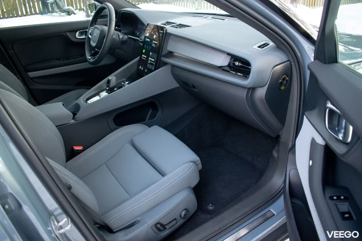 Polestar 2 AWD PLUS Long Range Dual Motor Wntr 300kW