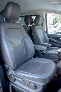 Mercedes-Benz V250 4Matic Night Avantgarde Assist Wntr 2 140kW thumbnail