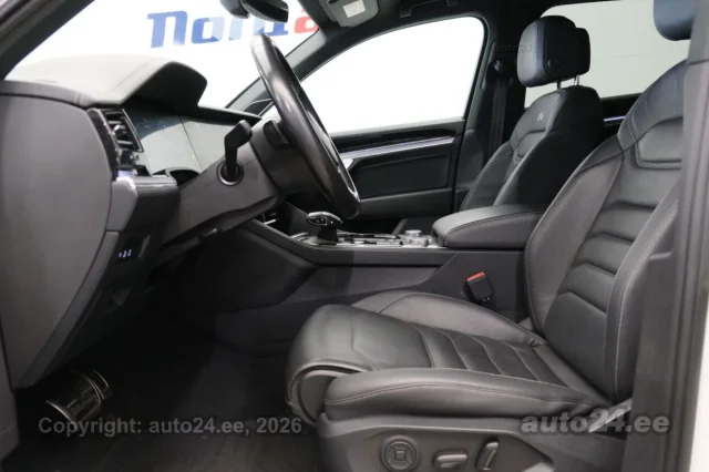 Image of Volkswagen Touareg R-Line 4motion 3 210kW