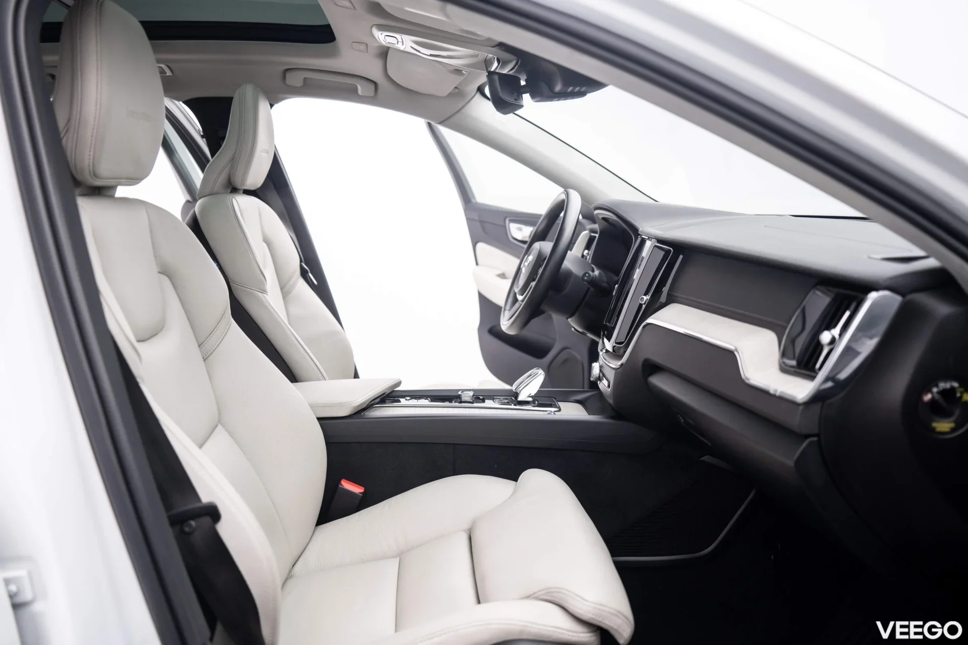 Volvo XC60 T8 Twin Engine Inscription AWD 2.0 299kW