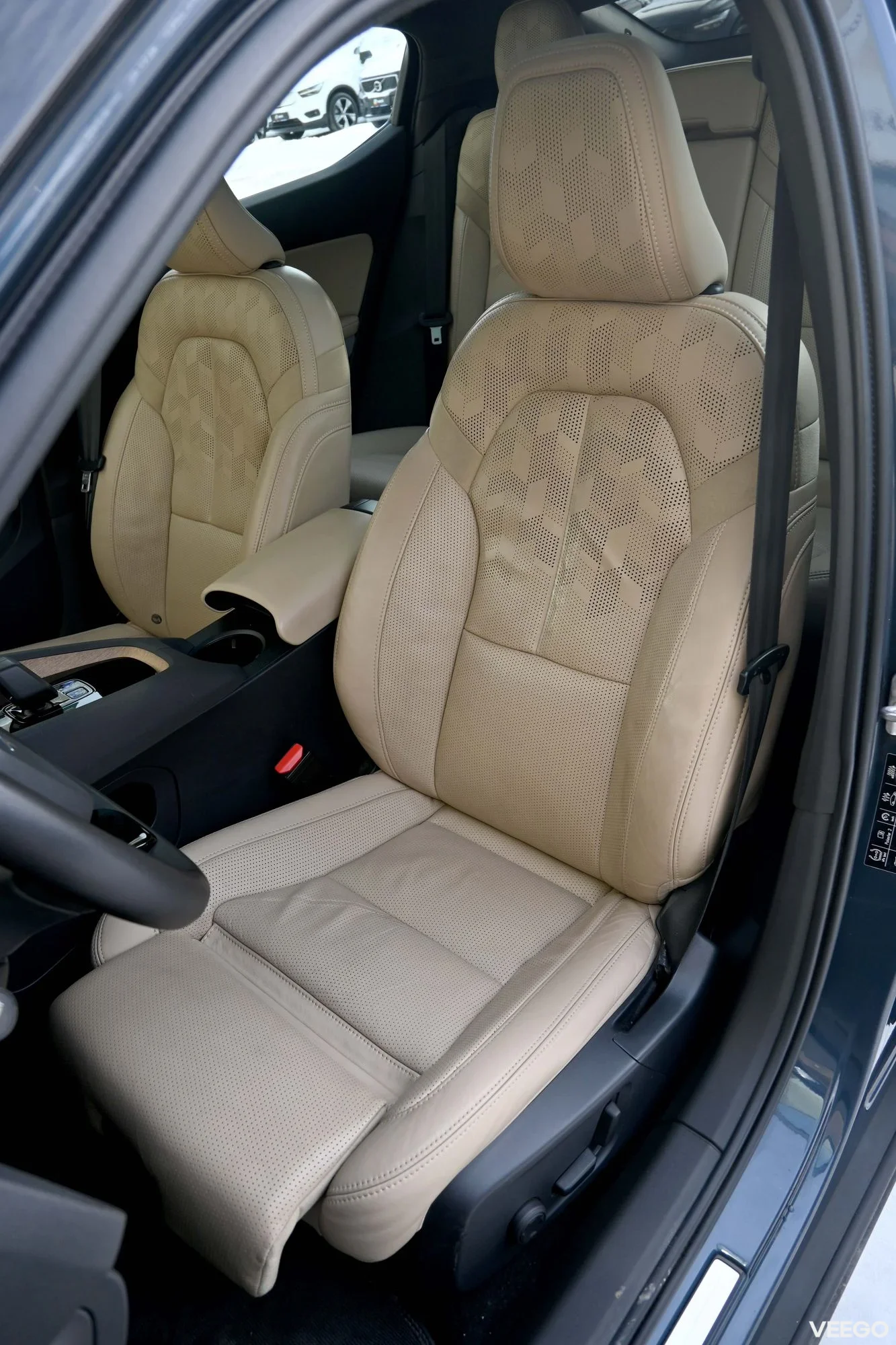 Polestar 2 LONG RANGE DUAL 78kwh/LUXURY / H&K / PILOT PLUS 300kW