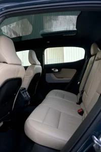 Polestar 2 LONG RANGE DUAL 78kwh/LUXURY / H&K / PILOT PLUS 300kW thumbnail