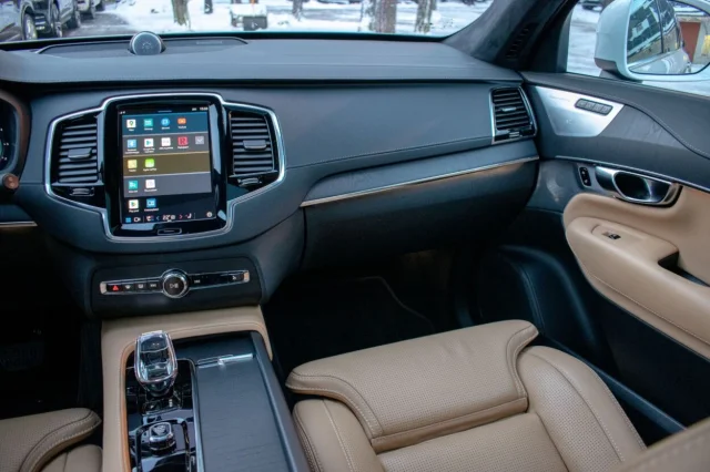 Image of Volvo XC90 7s MY24 Ultimate Bright Xenium Intelli PRO Wntr 2 183kW