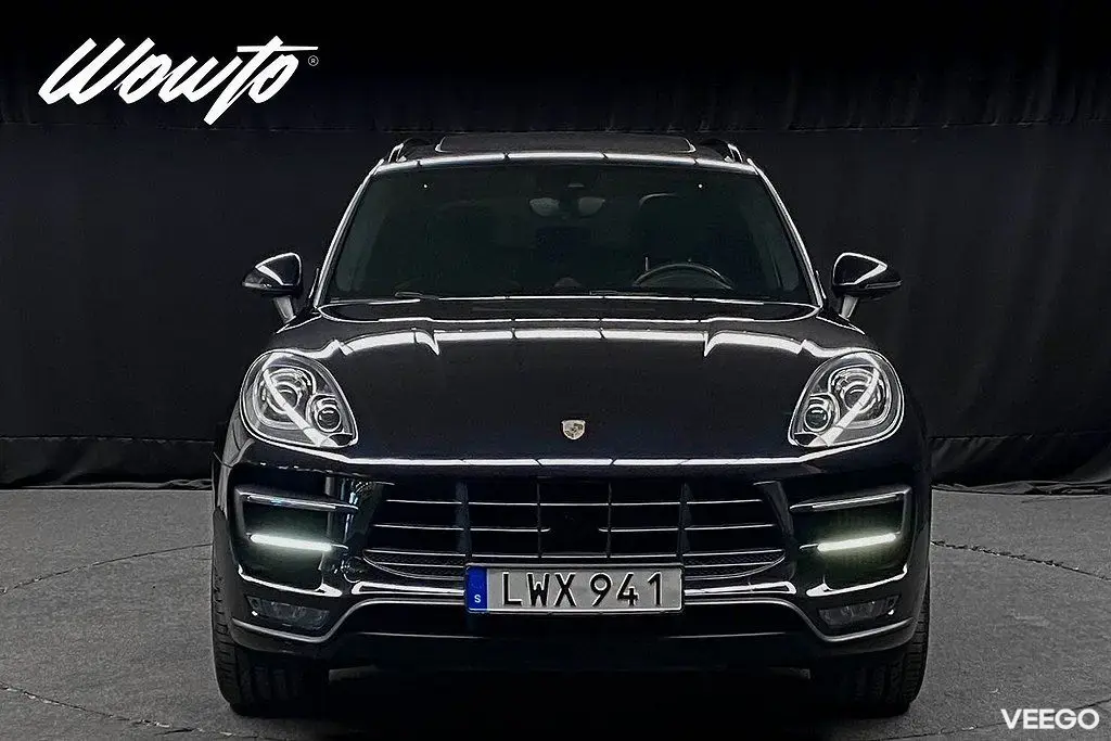 Porsche Macan Turbo PDK 400HK /Pano /Drag /Navi/Bose 294kW