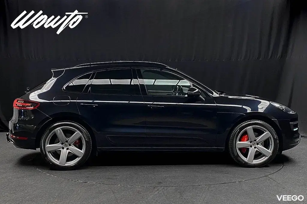 Porsche Macan Turbo PDK 400HK /Pano /Drag /Navi/Bose 294kW