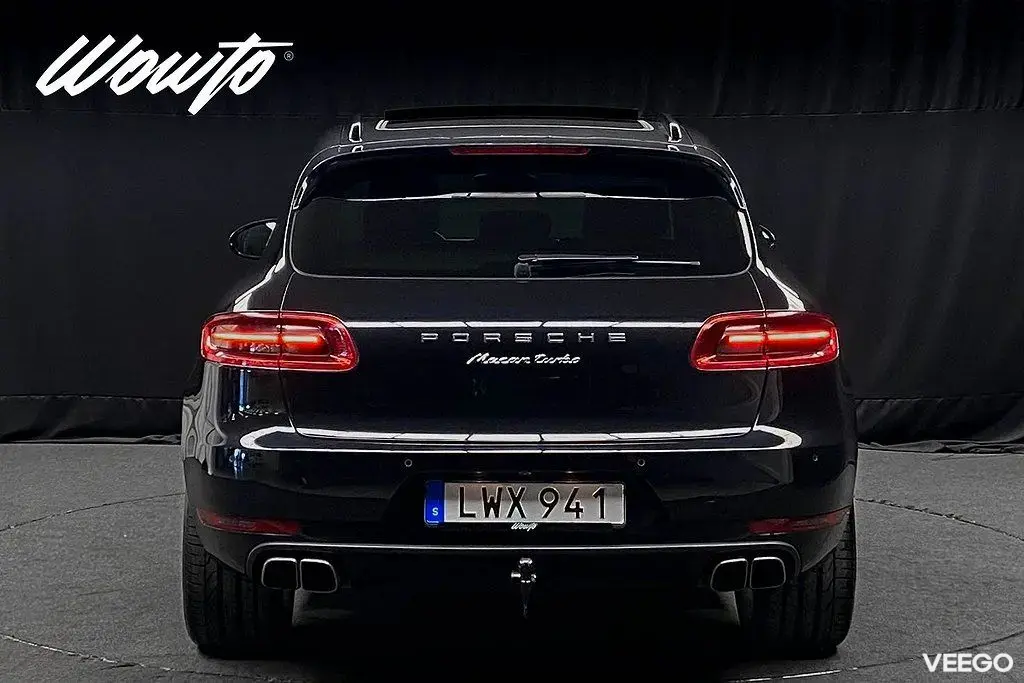 Porsche Macan Turbo PDK 400HK /Pano /Drag /Navi/Bose 294kW