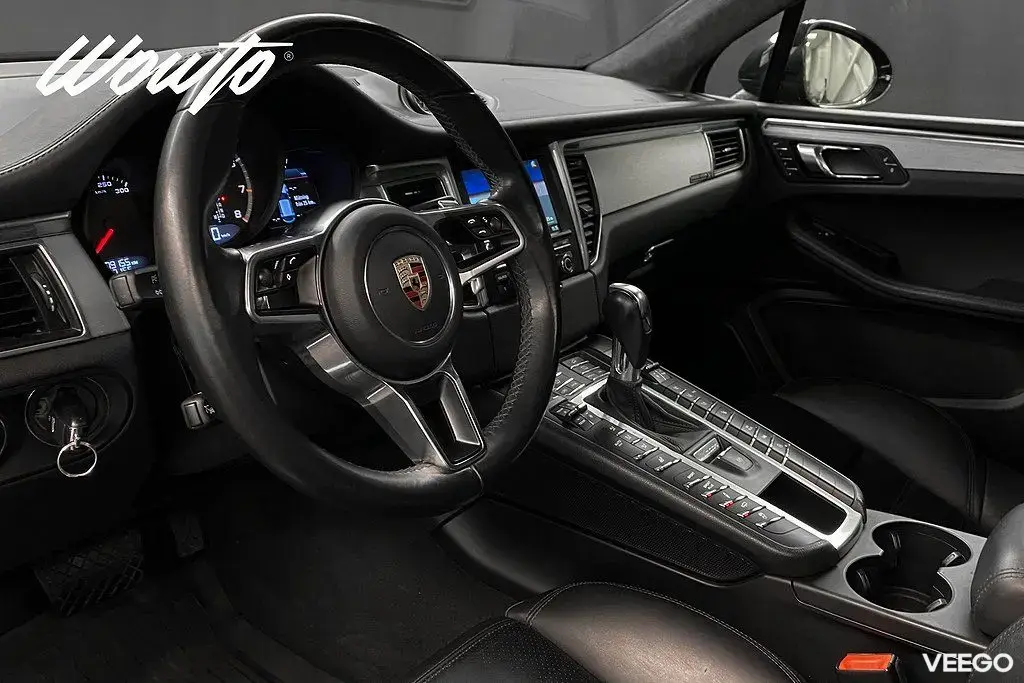 Porsche Macan Turbo PDK 400HK /Pano /Drag /Navi/Bose 294kW