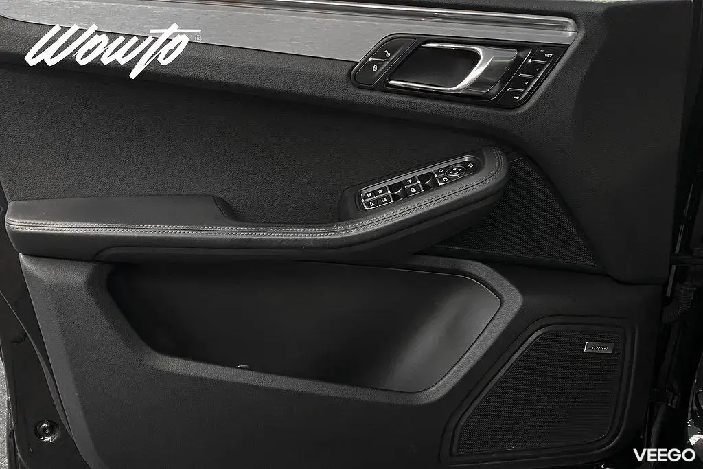 Porsche Macan Turbo PDK 400HK /Pano /Drag /Navi/Bose 294kW