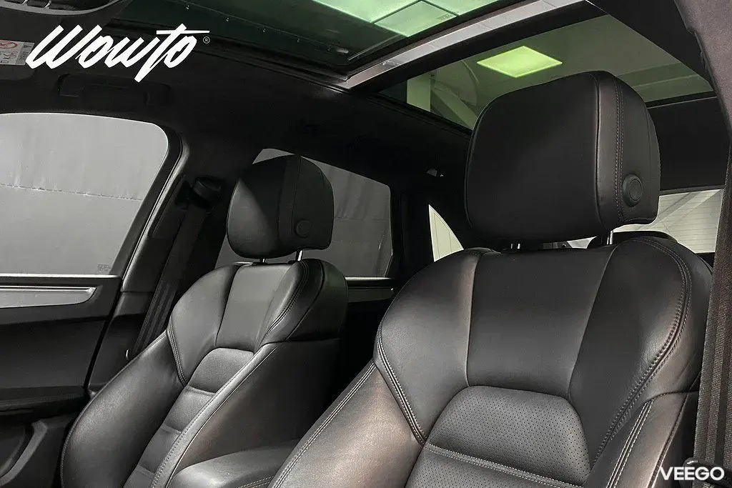 Porsche Macan Turbo PDK 400HK /Pano /Drag /Navi/Bose 294kW