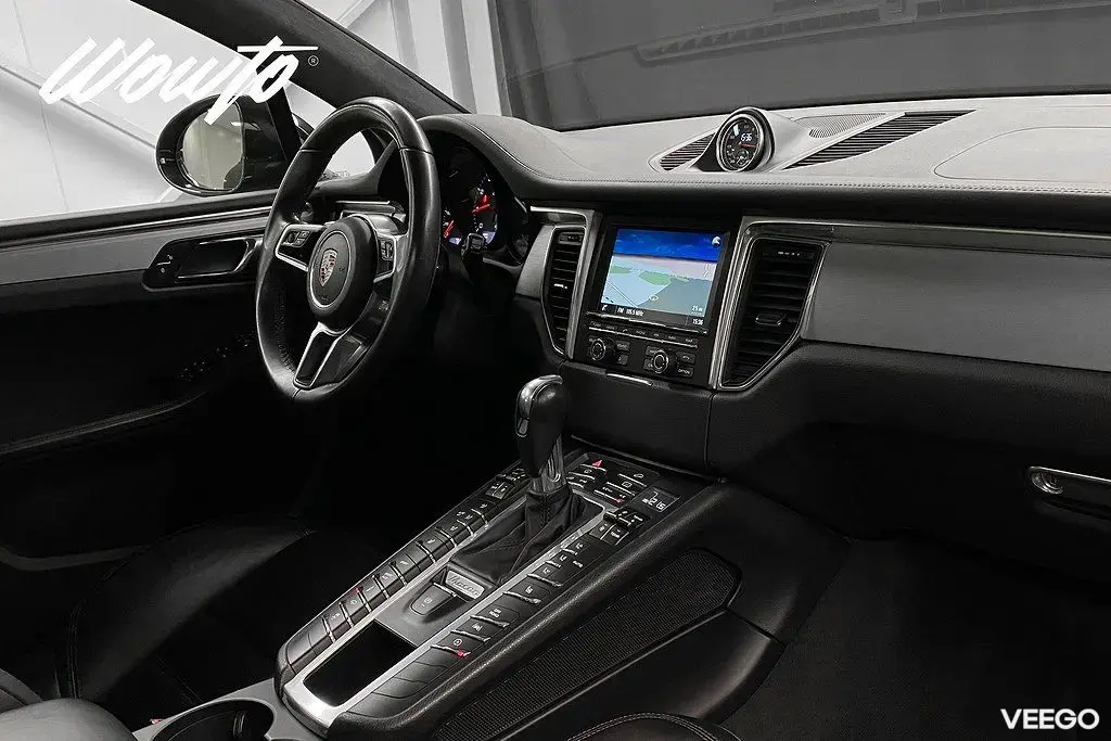 Porsche Macan Turbo PDK 400HK /Pano /Drag /Navi/Bose 294kW