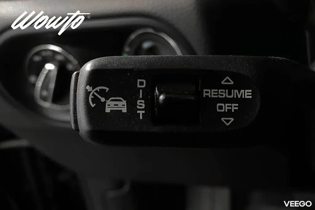 Porsche Macan Turbo PDK 400HK /Pano /Drag /Navi/Bose 294kW