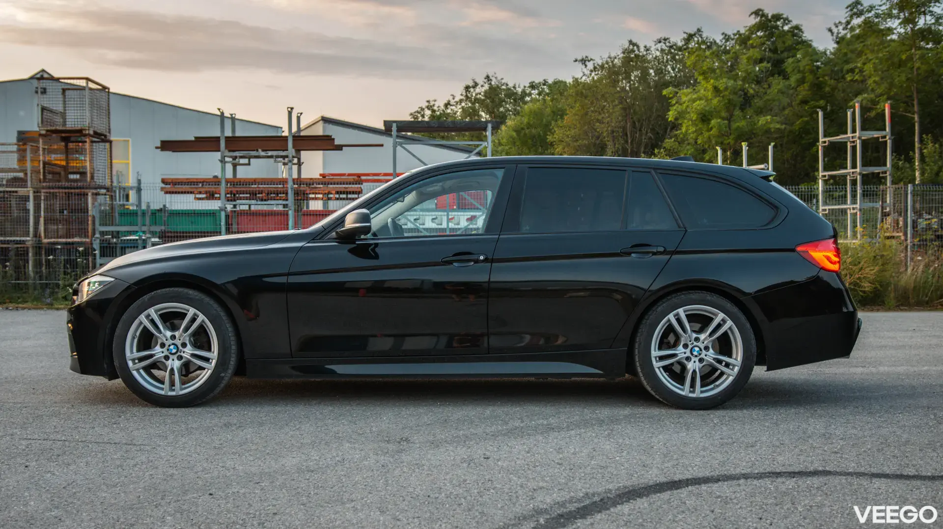 BMW 320 2.0 120kW