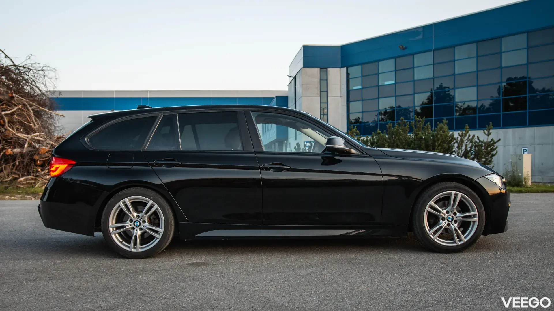 BMW 320 2.0 120kW