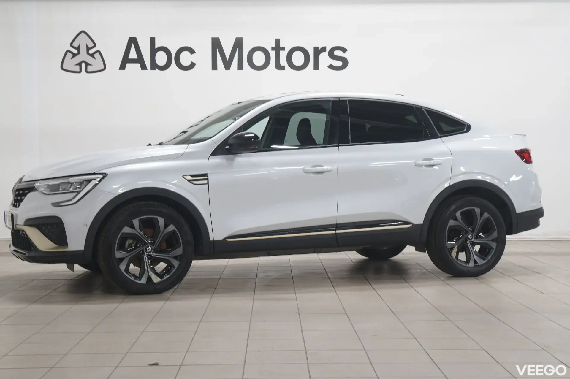 Renault Arkana E-Tech ENGINEERED 1.6 69kW
