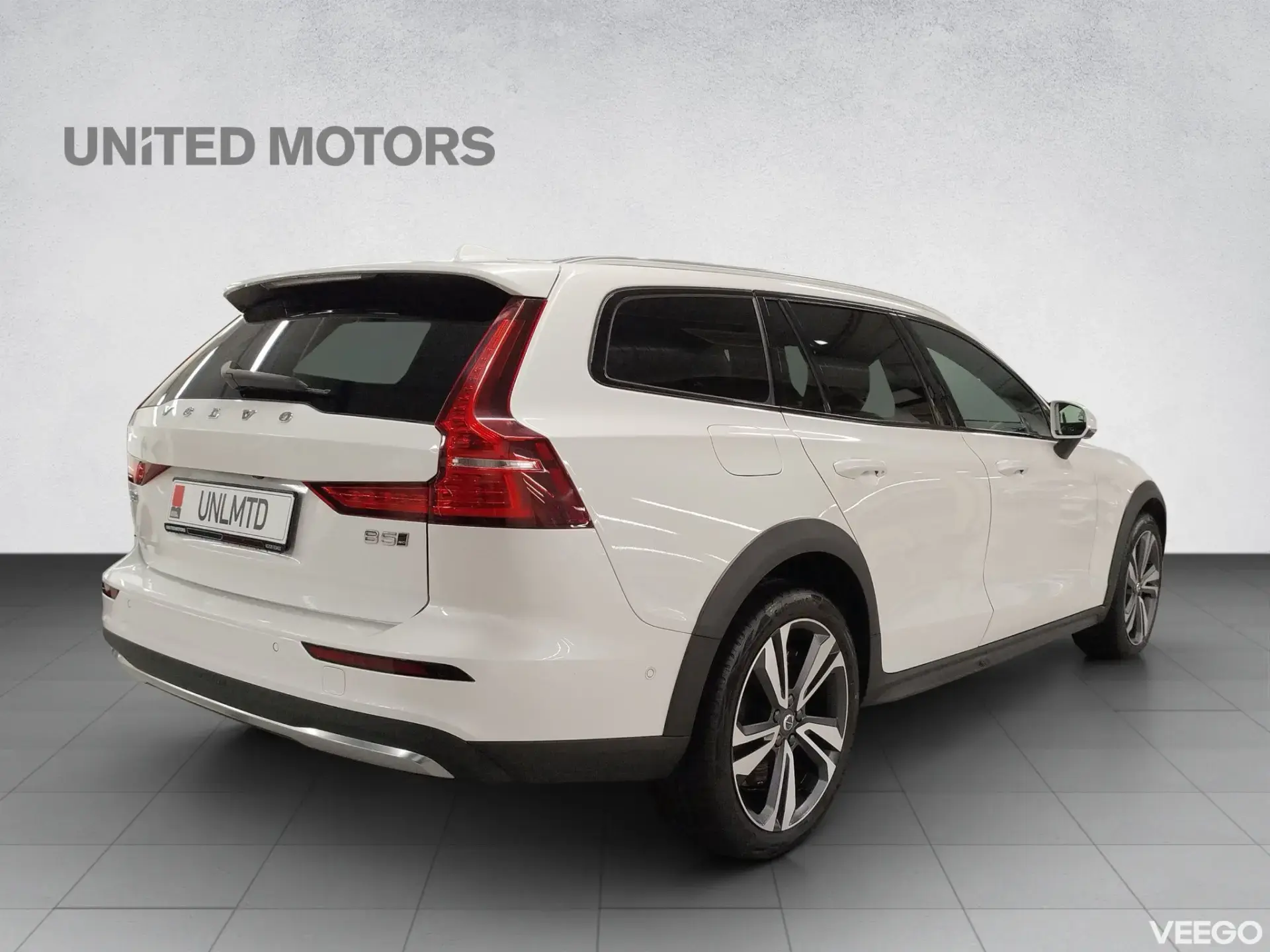 Volvo V60 Cross Country Mild Hybrid 184kW