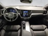 Volvo V60 Cross Country Mild Hybrid 184kW thumbnail