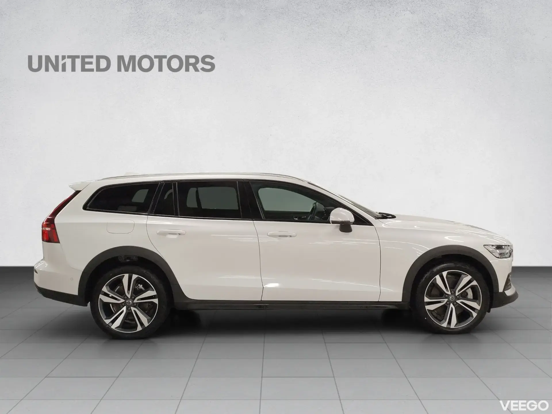 Volvo V60 Cross Country Mild Hybrid 184kW