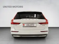 Volvo V60 Cross Country Mild Hybrid 184kW thumbnail