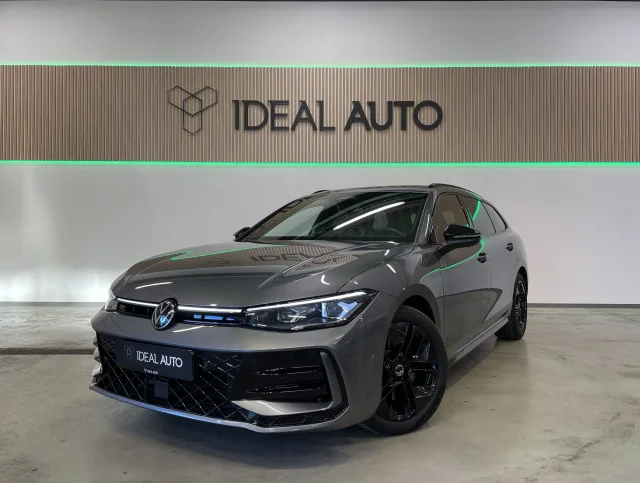 Image of Volkswagen Passat Variant 4Motion R-Line Black Style 2 142kW