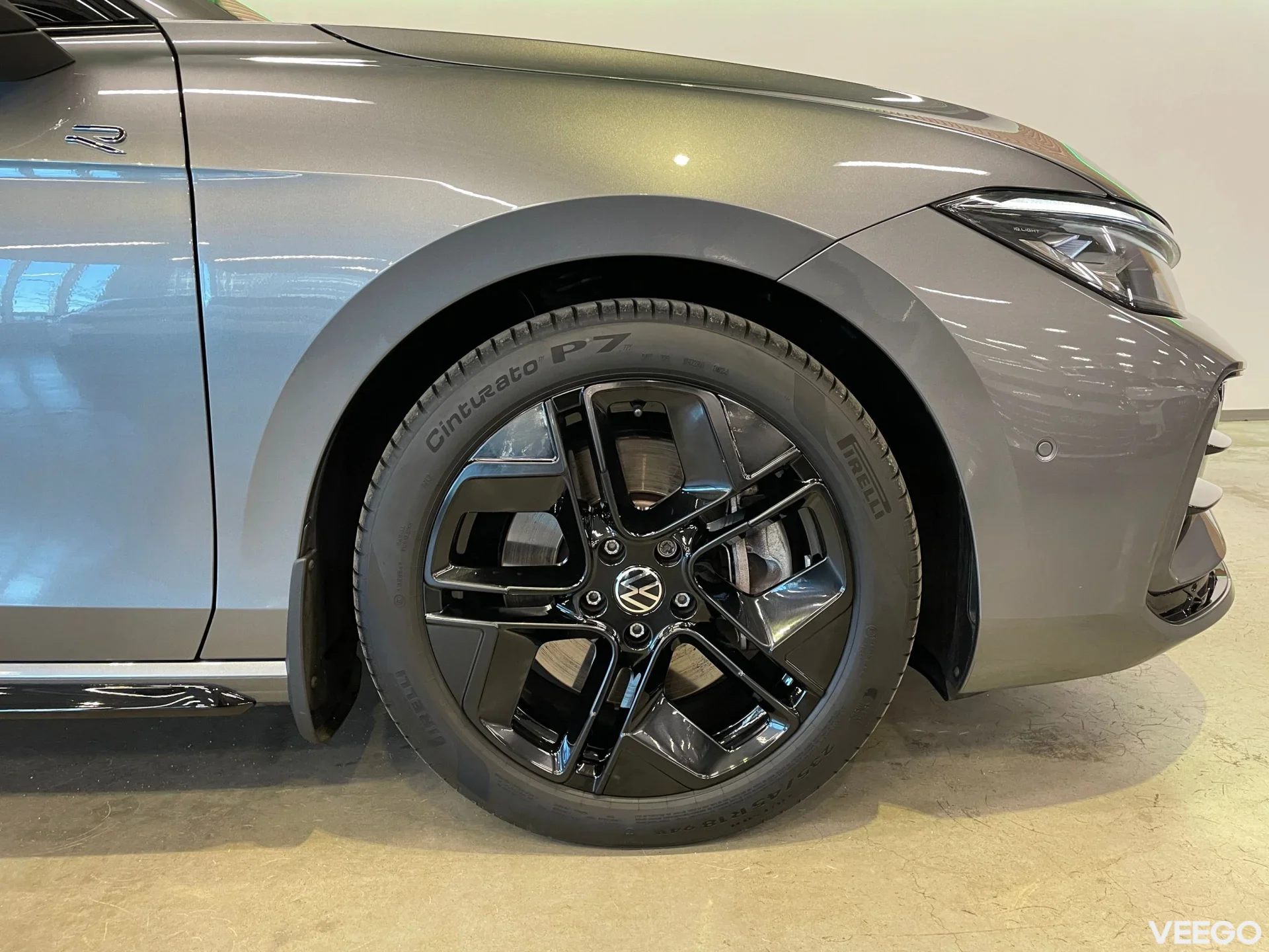 Volkswagen Passat Variant 4Motion R-Line Black Style 2 142kW