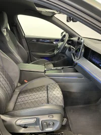 Volkswagen Passat Variant 4Motion R-Line Black Style 2 142kW thumbnail