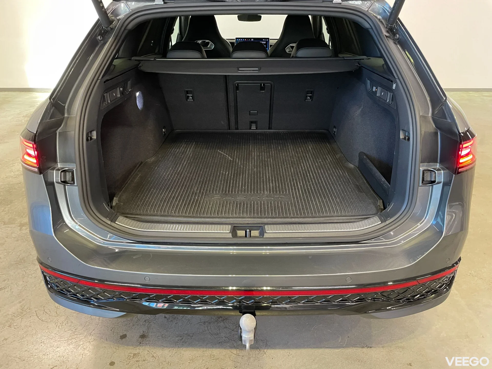 Volkswagen Passat Variant 4Motion R-Line Black Style 2 142kW