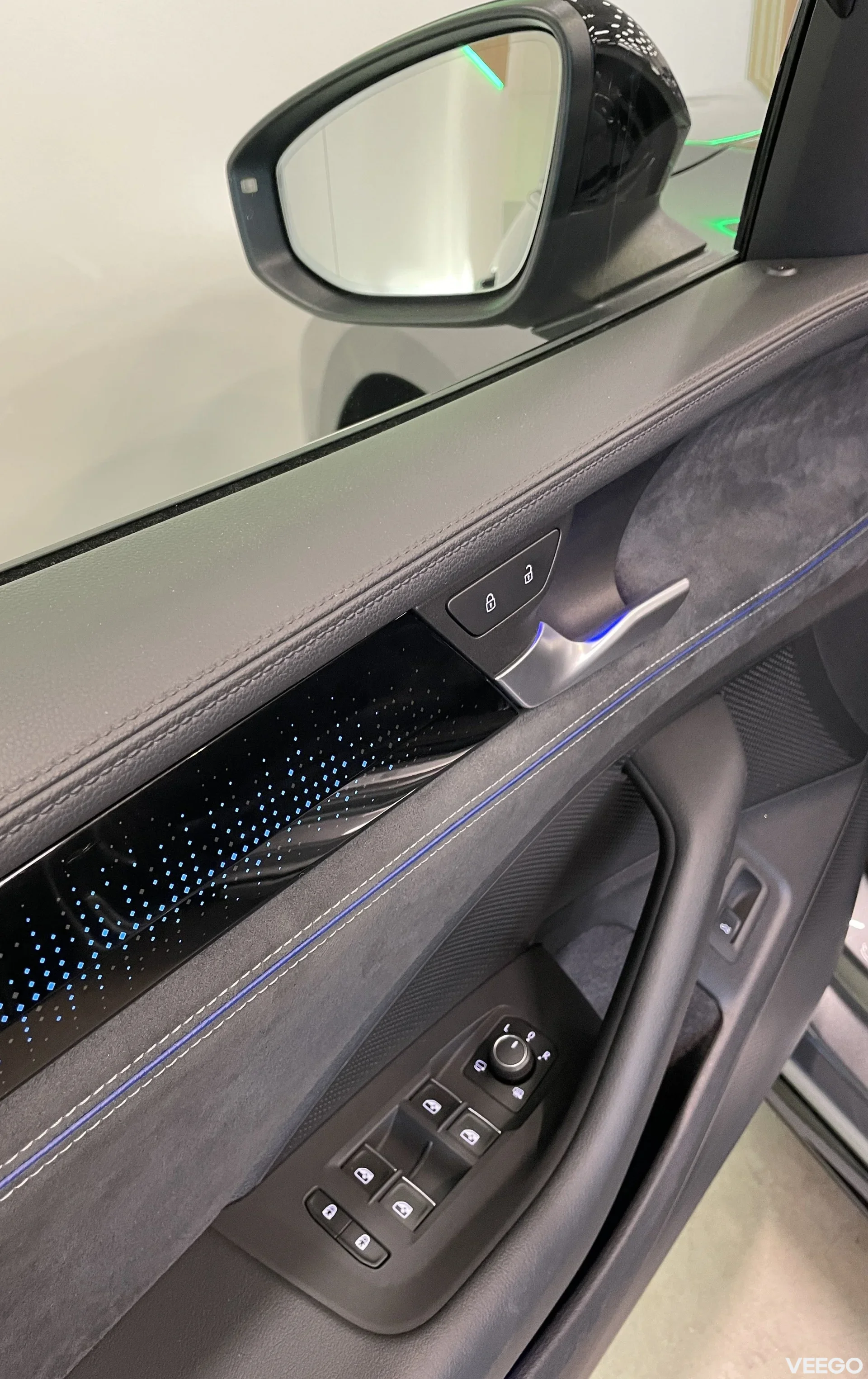 Volkswagen Passat Variant 4Motion R-Line Black Style 2 142kW