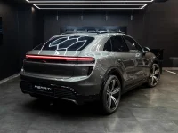 Porsche Macan 470kW thumbnail