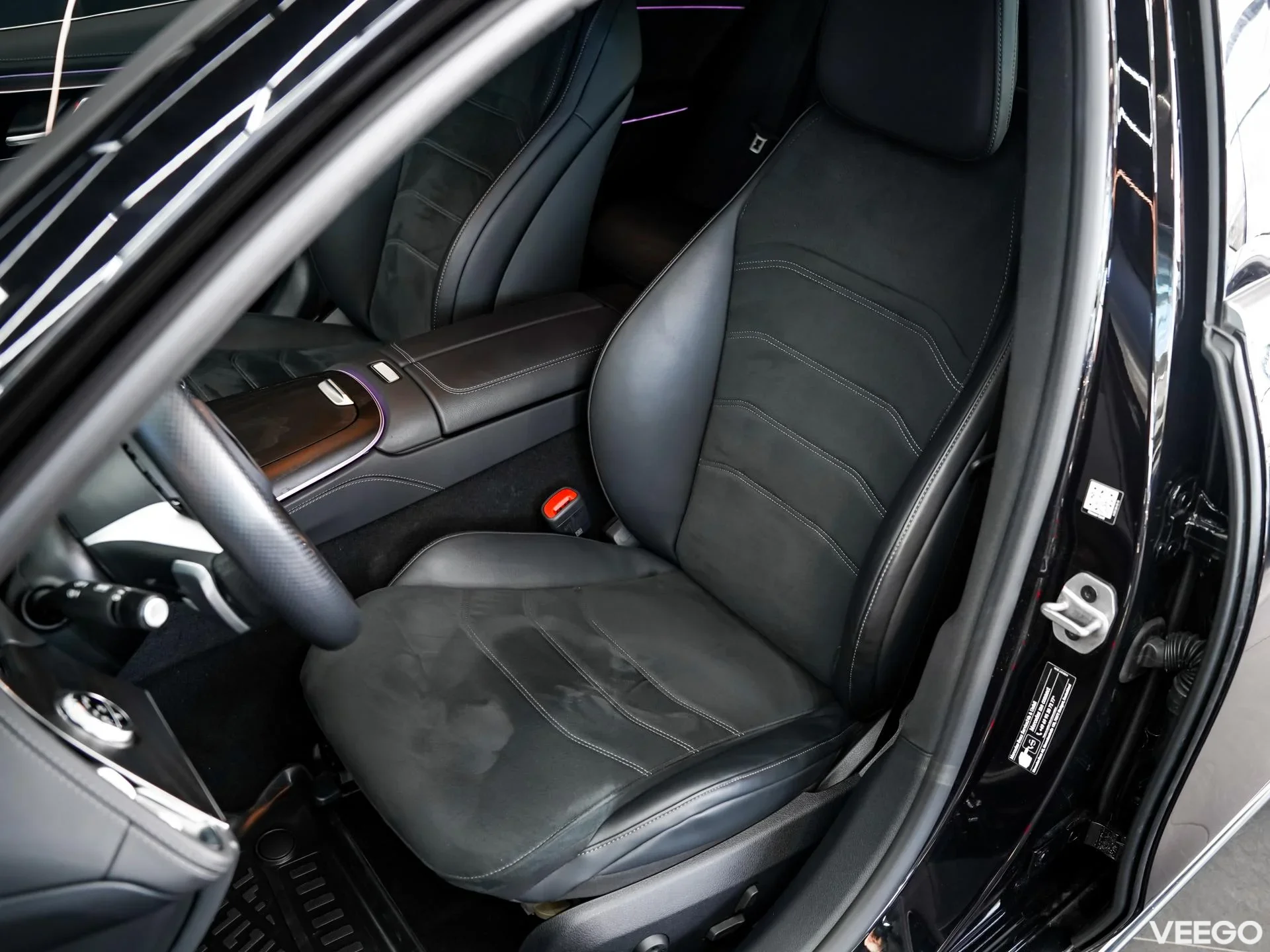 Mercedes-Benz E200 2.0 150kW