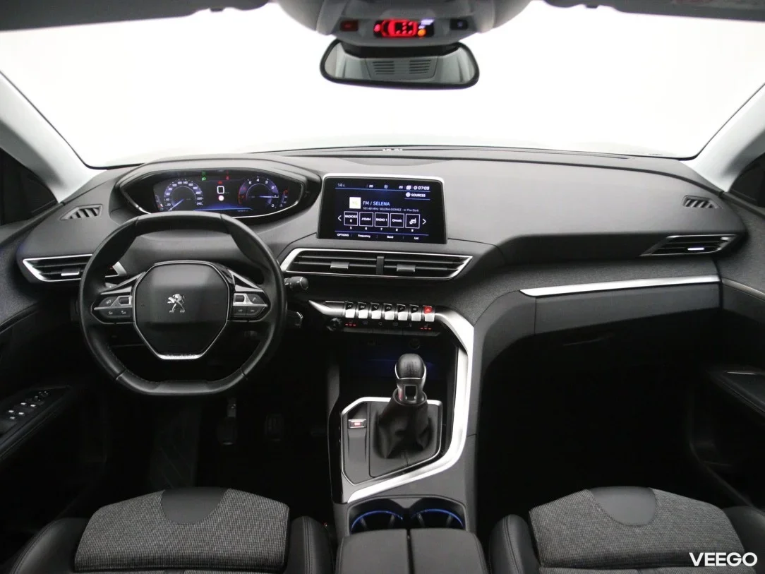 Peugeot 5008 1.2 96kW