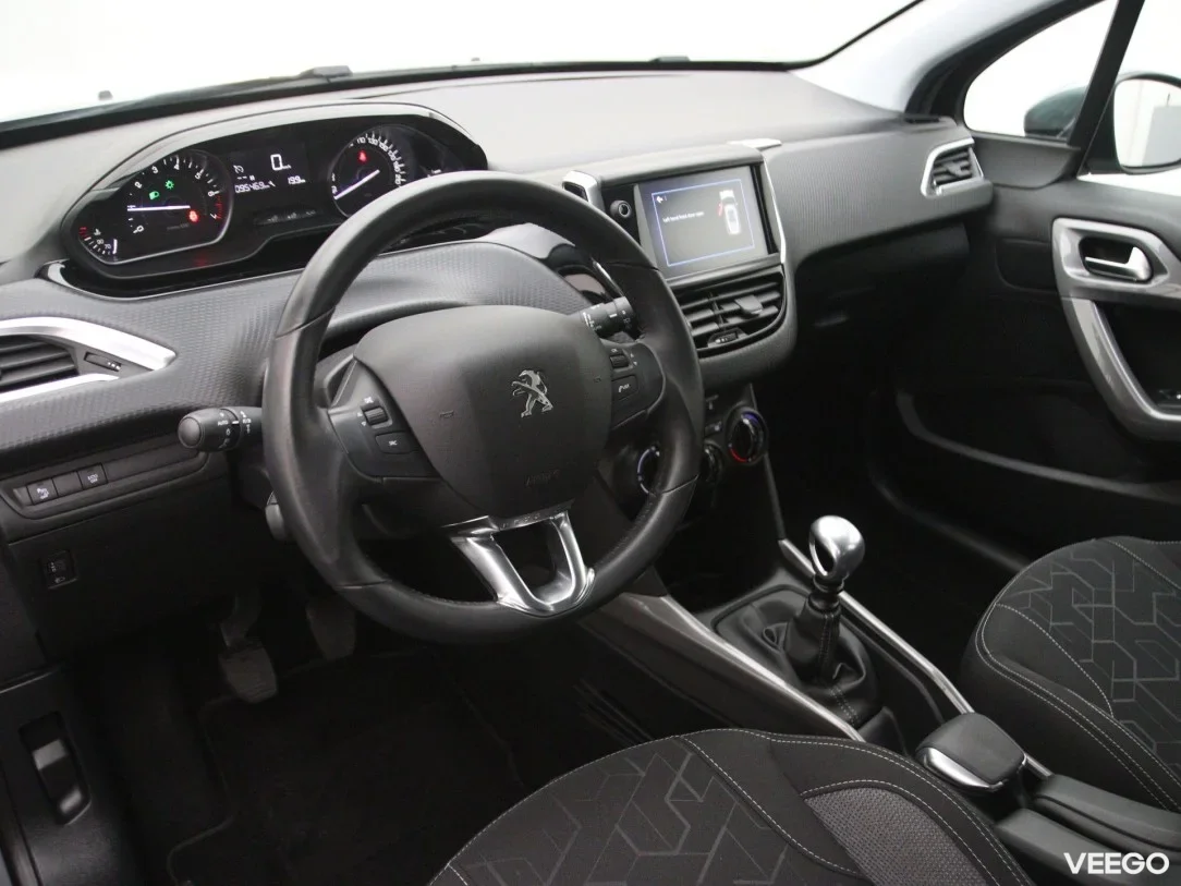 Peugeot 2008 1.2 96kW