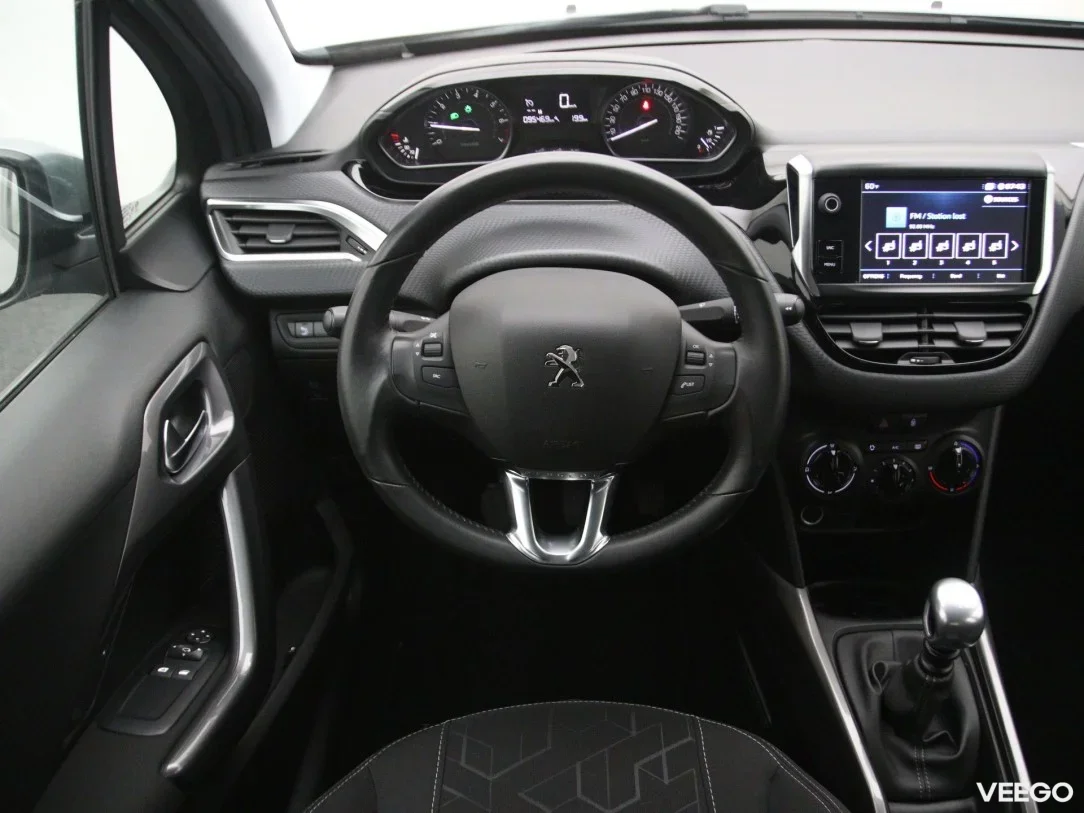 Peugeot 2008 1.2 96kW