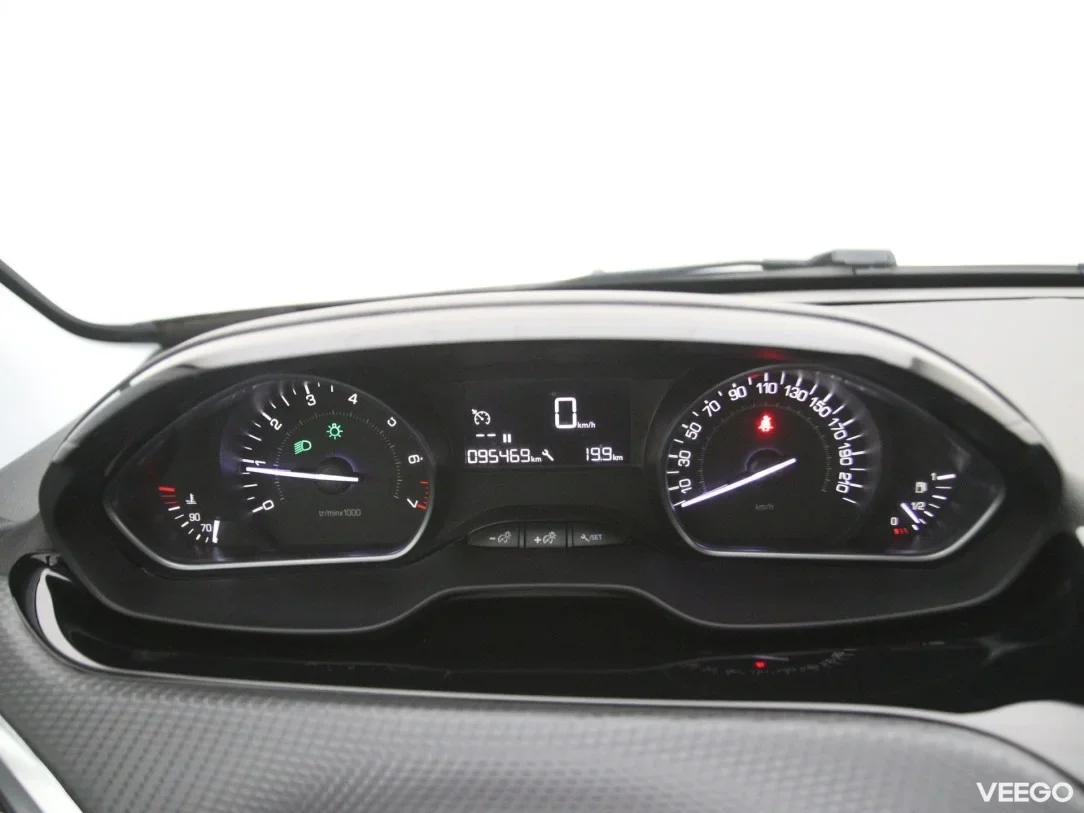 Peugeot 2008 1.2 96kW