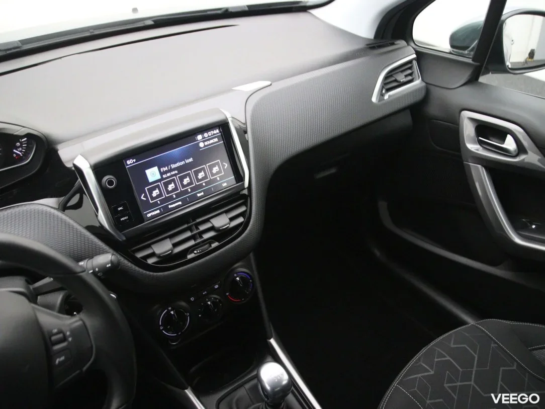 Peugeot 2008 1.2 96kW