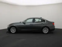 BMW 320 2 120kW thumbnail