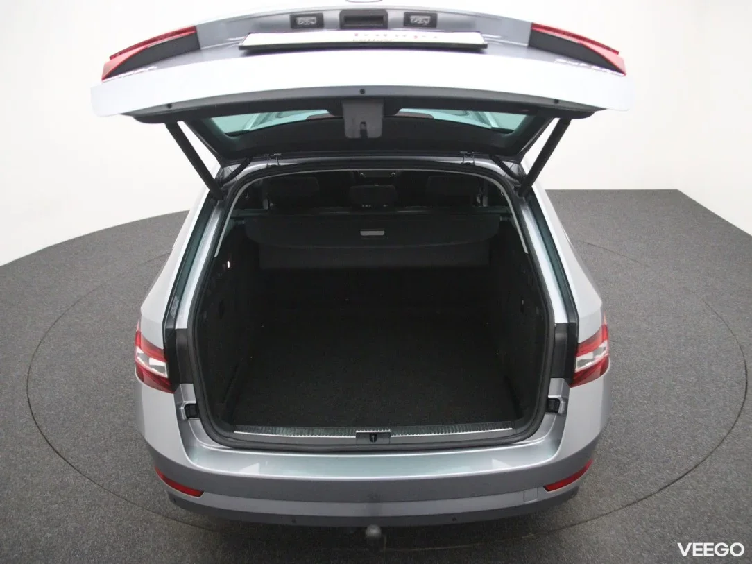 Skoda Superb 1.6 88kW