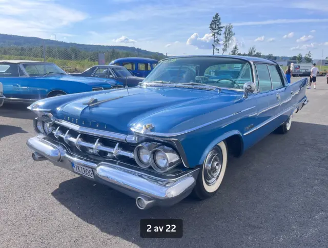 Image of Chrysler Imperial Crown 6.7 260kW