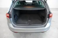 Volkswagen Passat 110kW thumbnail