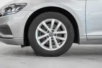 Volkswagen Passat 110kW thumbnail