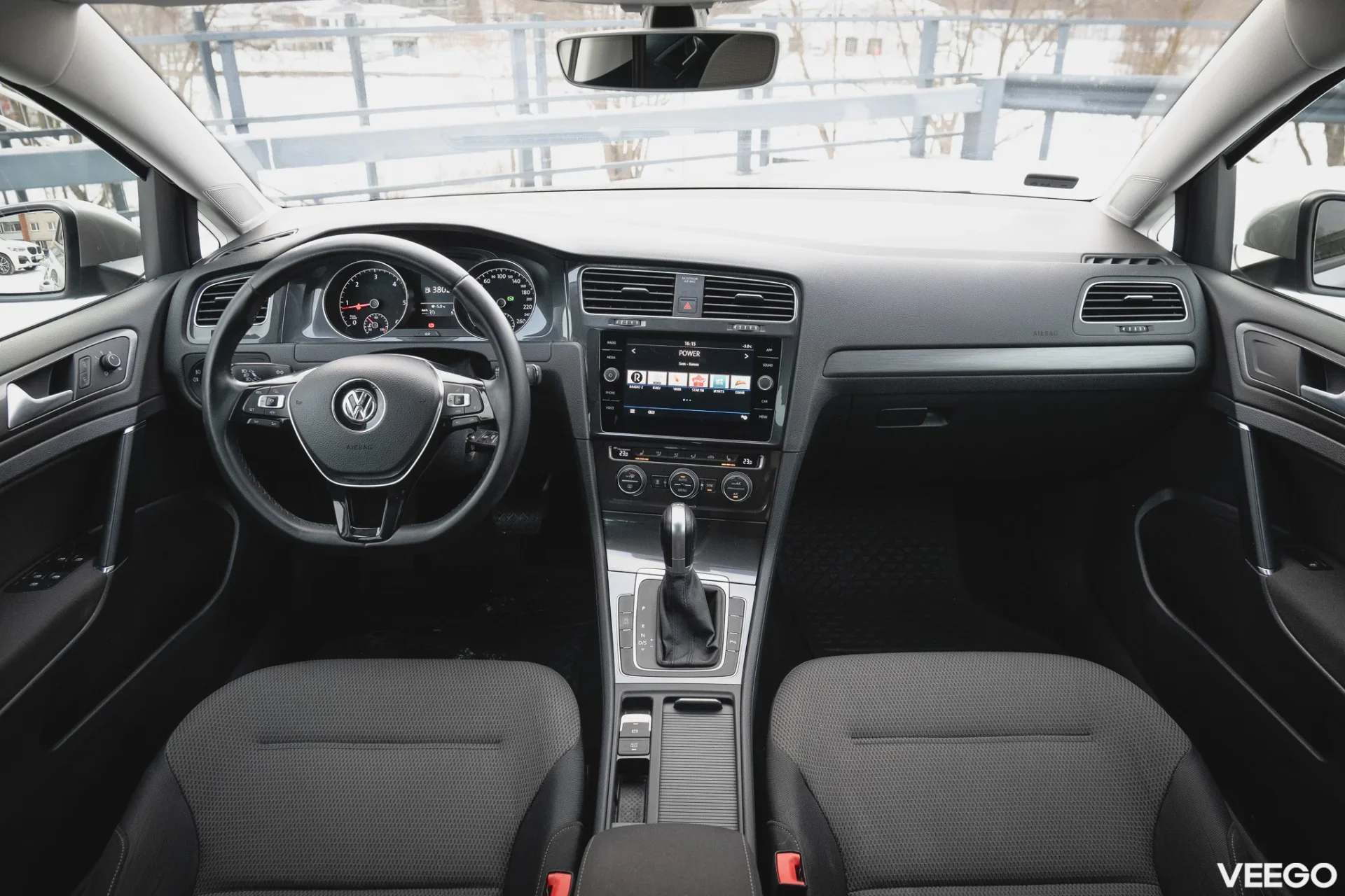 Volkswagen Golf 1.6 85kW