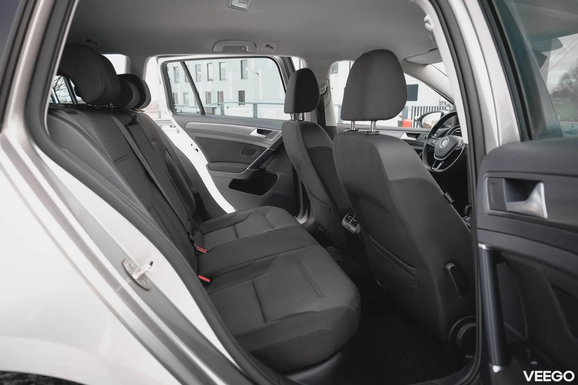 Volkswagen Golf 1.6 85kW