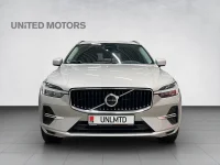 Volvo XC60 Momentum Pro 145kW thumbnail