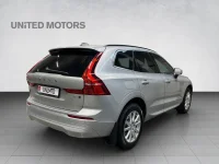 Volvo XC60 Momentum Pro 145kW thumbnail