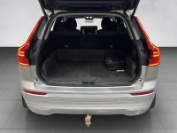 Volvo XC60 Momentum Pro 145kW thumbnail