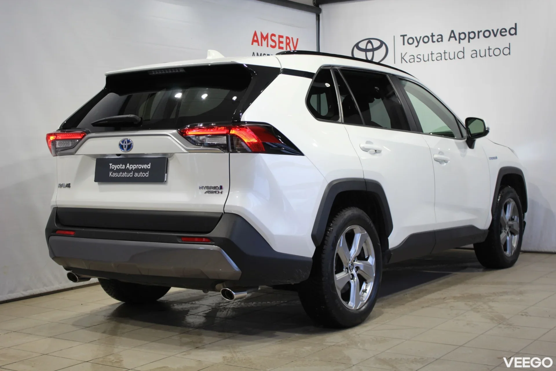 Toyota RAV4 Luxury AWD 2.5 131kW