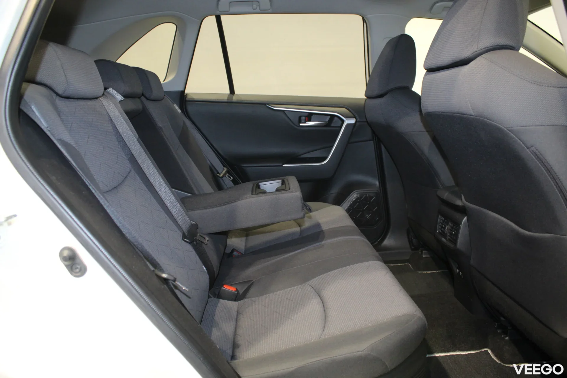 Toyota RAV4 Luxury AWD 2.5 131kW