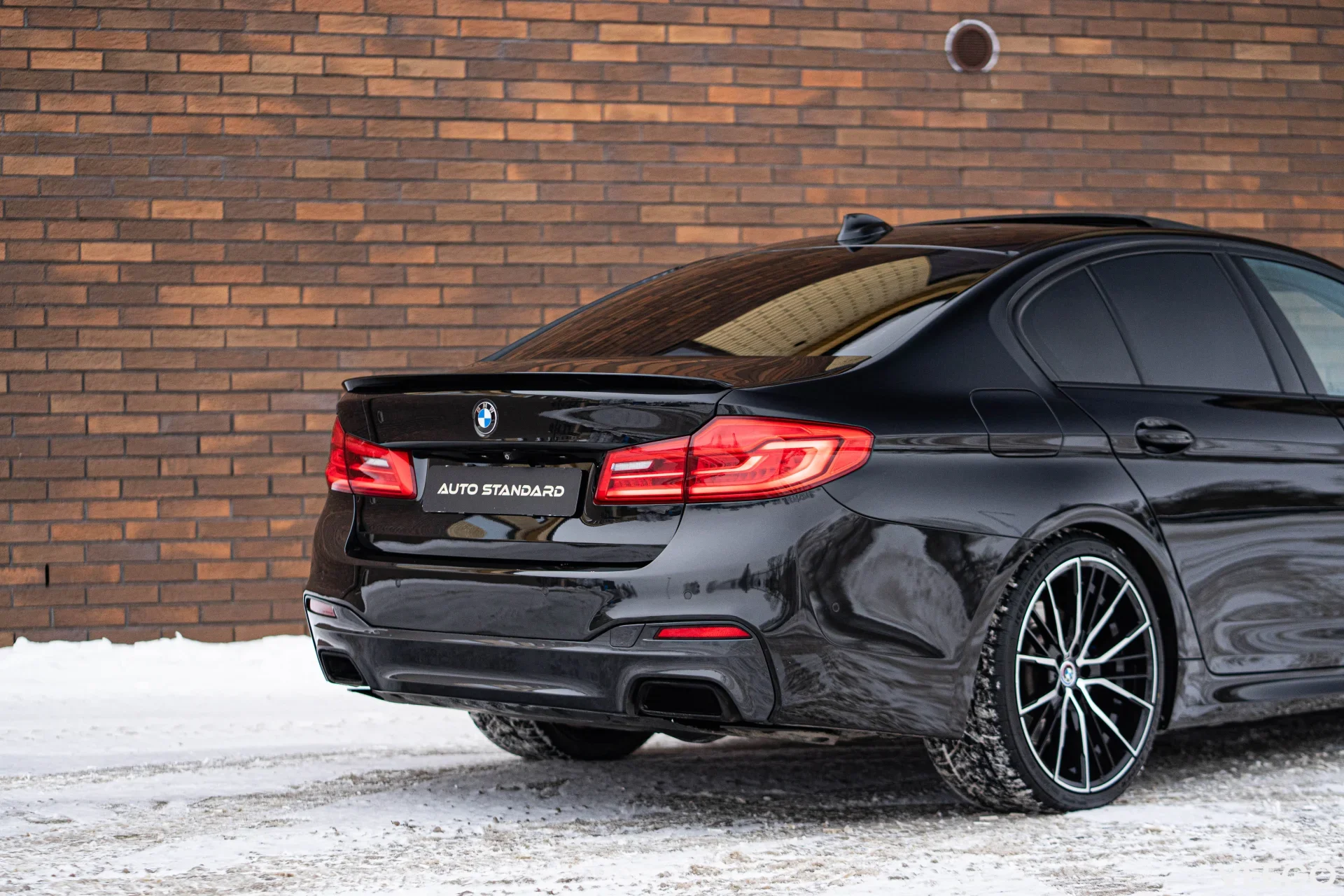 BMW 530 xDrive Sportline Shadowline 3.0 195kW