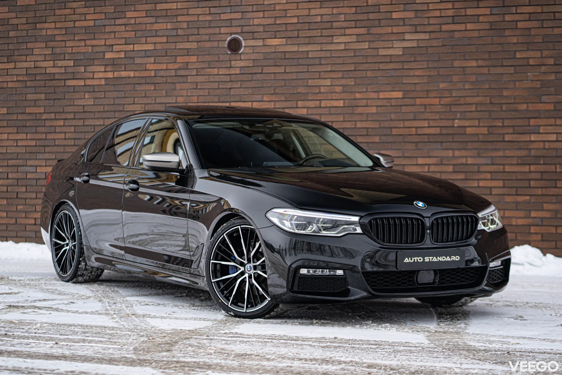 BMW 530 xDrive Sportline Shadowline 3.0 195kW