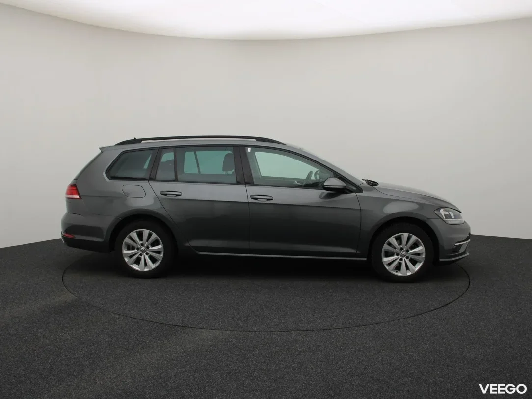 Volkswagen Golf 1.6 85kW