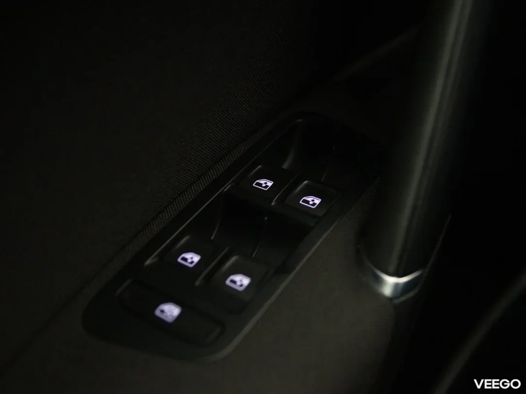 Volkswagen Golf 1.6 85kW